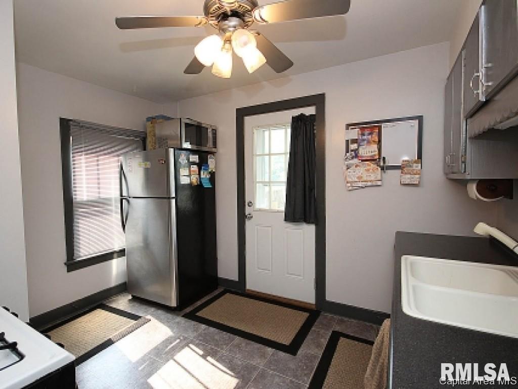 1628 Reed Avenue Springfield, IL 62704 - Photo 7 of 22 Gallery Image 7