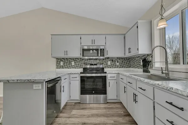 $289,900 | 6429 Savanna Court, St. Cloud, MN 56303