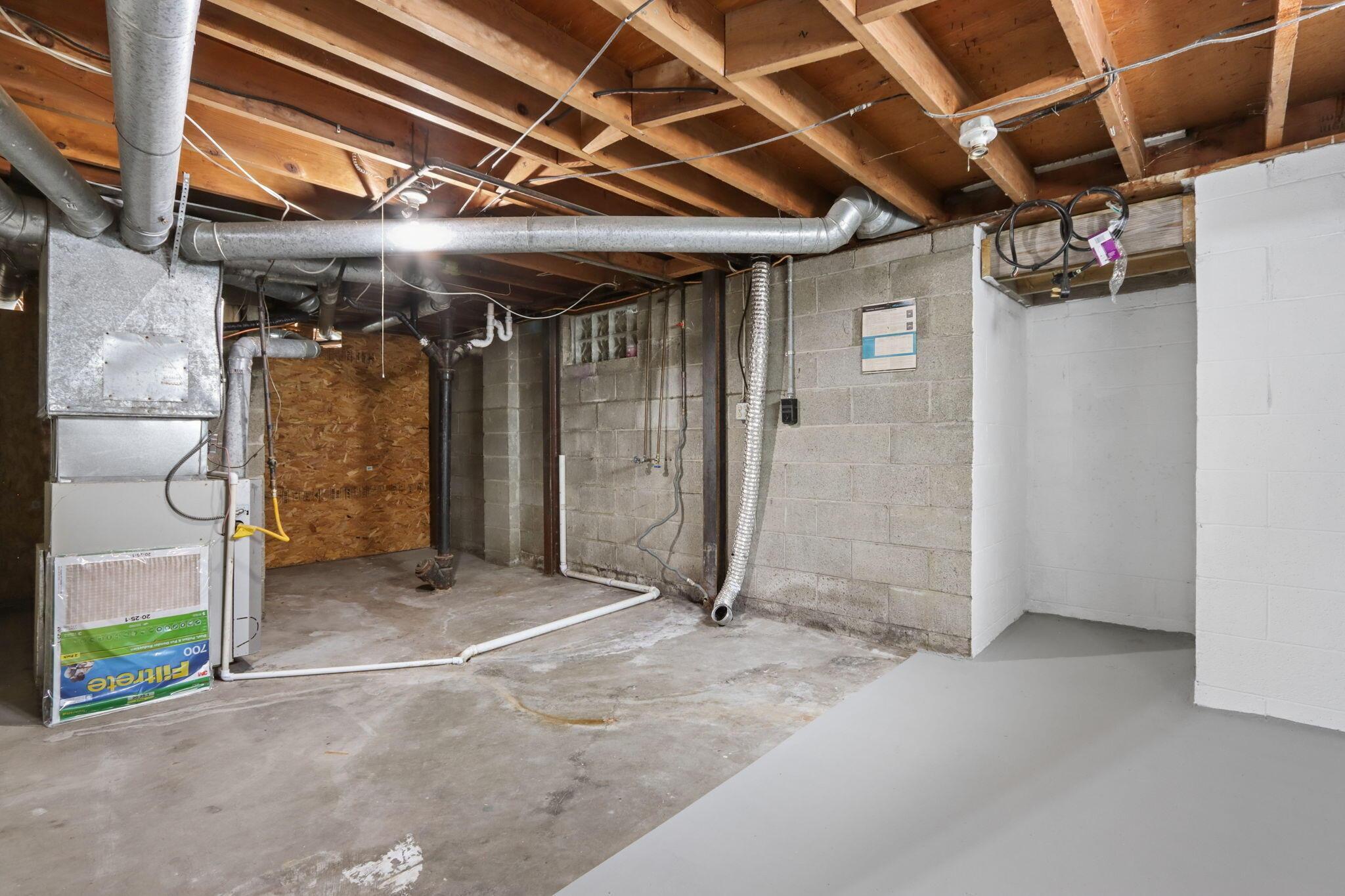 3022 Templeton Road Columbus, OH 43209 - Photo 27 of 38 Utility Room 1-1