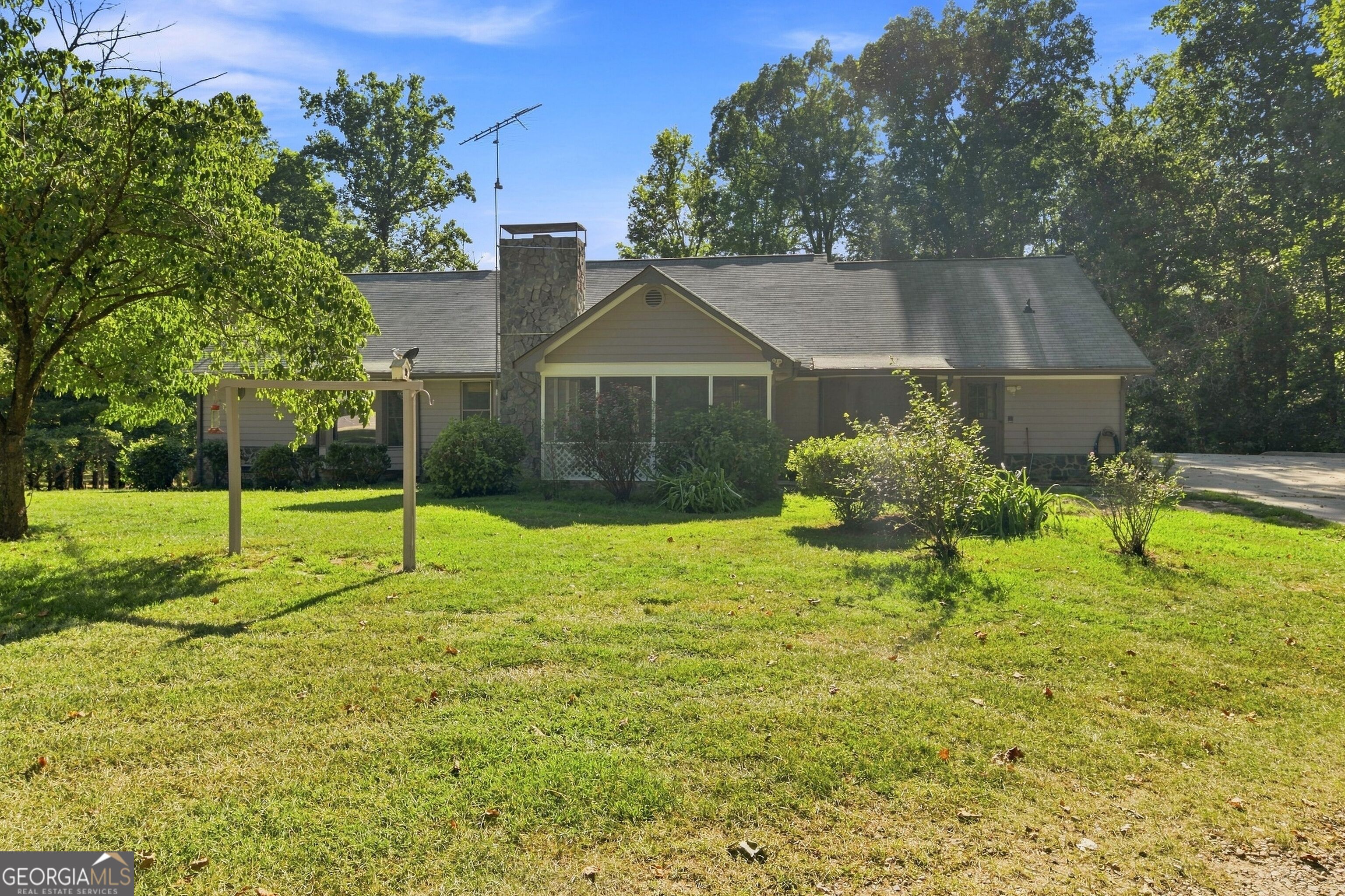 706 Fredonia Church Road Barnesville, GA 30204 - Photo 5 of 42 Gallery Image 5