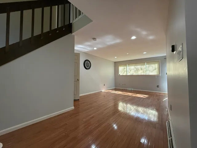 a view of empty room with window