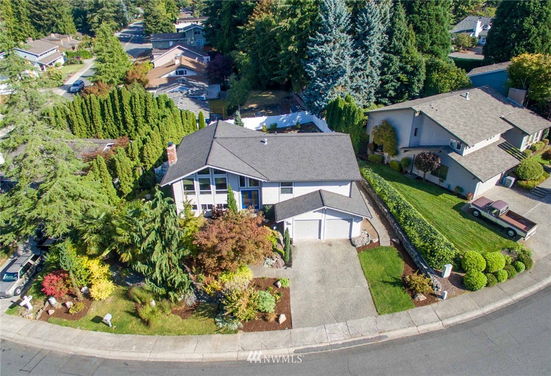 15614 Southeast 173rd Street Renton, WA 98058 - Photo 4 of 25 Gallery Image 4