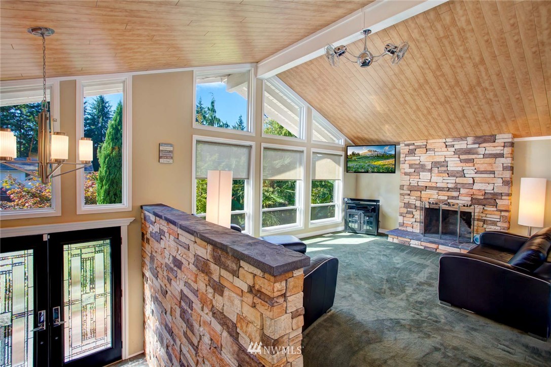 15614 Southeast 173rd Street Renton, WA 98058 - Photo 5 of 25 Gallery Image 5