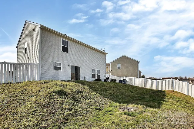 $2,295 | 1532 April Knoll Court, Huntersville, NC 28078