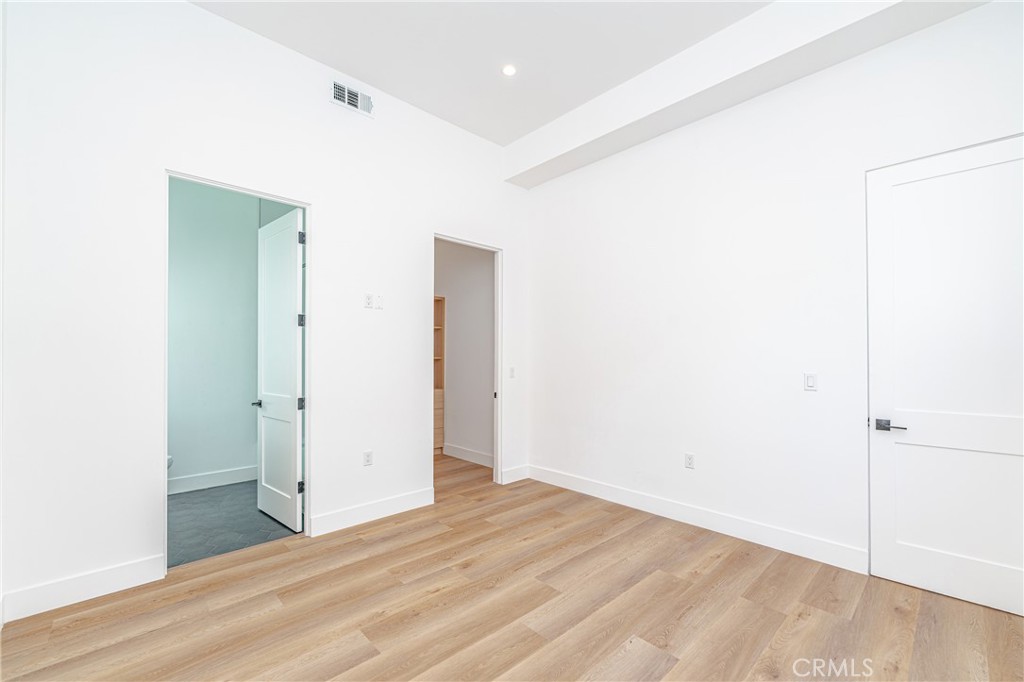 614 1/2 North Rampart Boulevard, Unit 1/2 Silver Lake, CA 90026 - Photo 13 of 41 a view of empty room