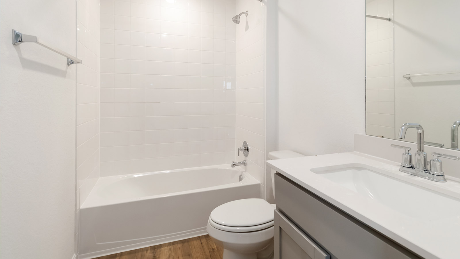 2560 Whittler Road Leander, TX 78641 - Photo 18 of 30 a bathroom with a sink a toilet and a bathtub
