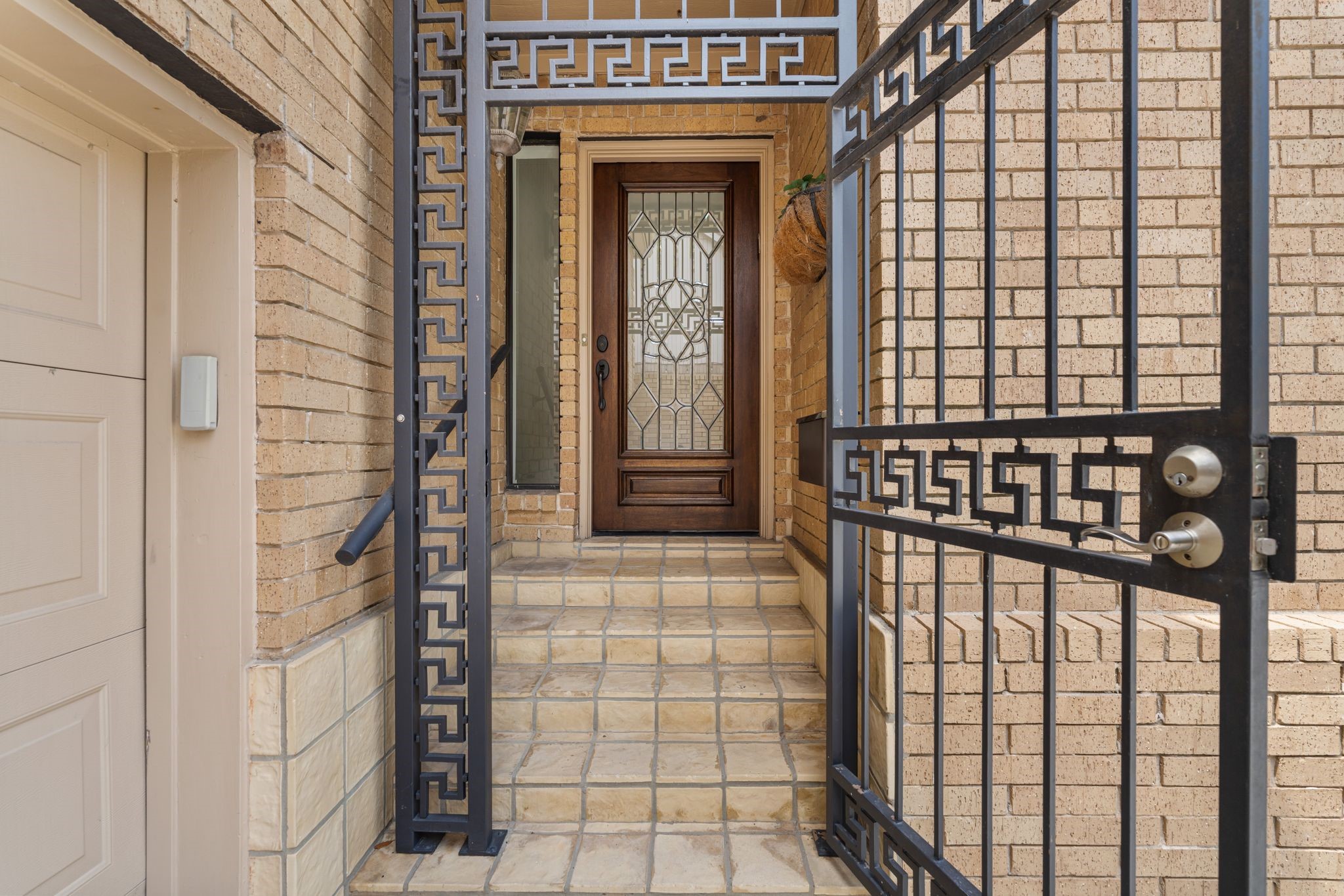 7416 Kelving Street Houston, TX 77030 - Photo 22 of 35 image of a door with a door