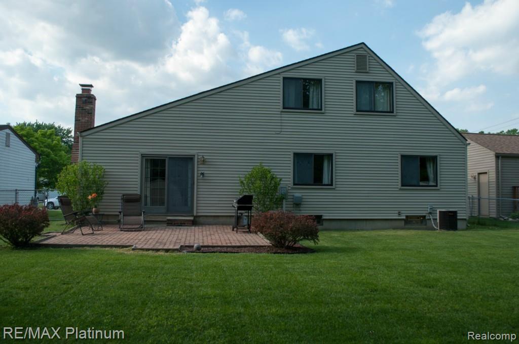 43443 Proctor Road Canton, MI 48188 - Photo 4 of 29 04 Backyard Patio.jpg