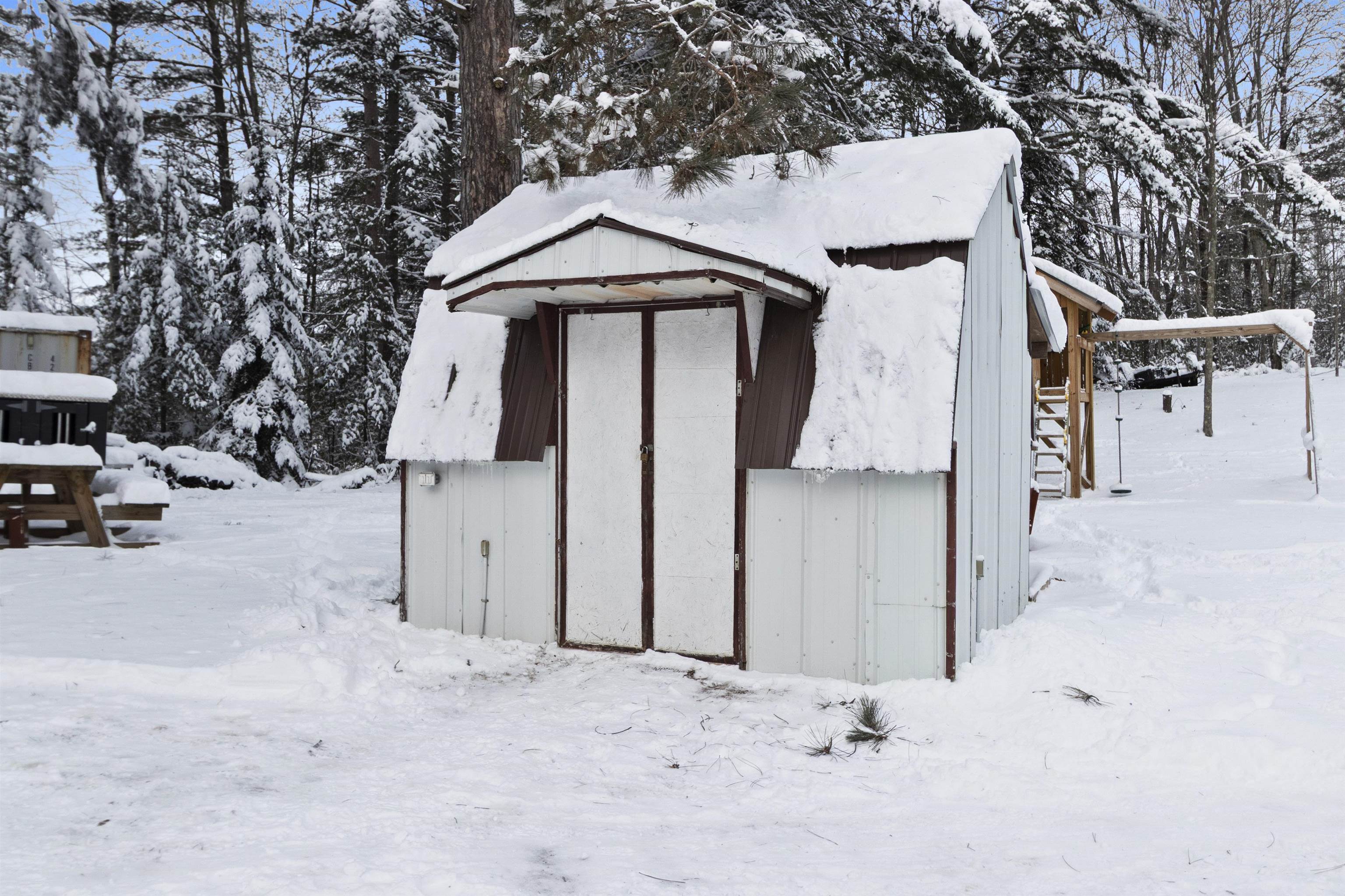 W6524 County Road R Niagara, WI 54151 - Photo 32 of 33