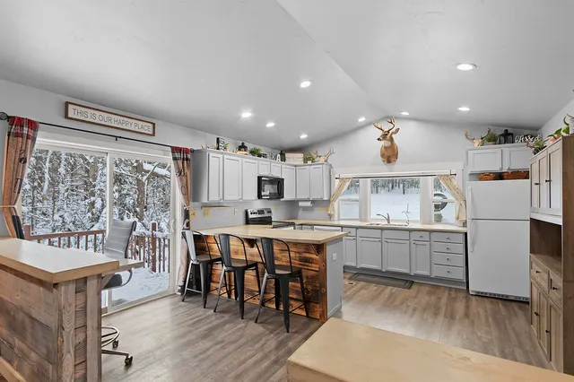 $144,900 | W6524 County Road R, Niagara, WI 54151