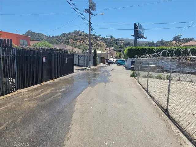 $795,000 | 9939 Commerce Avenue, Tujunga, CA 91042