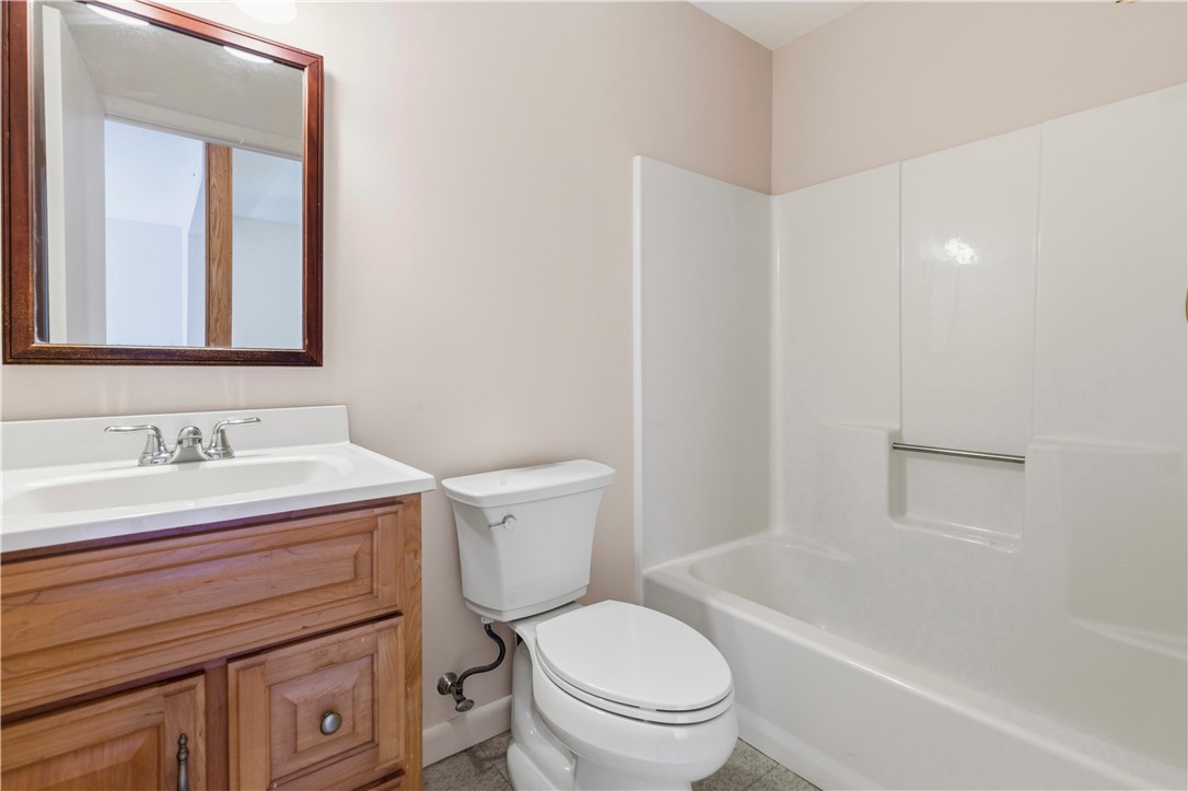 51 Quannacut Road Westerly, RI 02891 - Photo 24 of 38