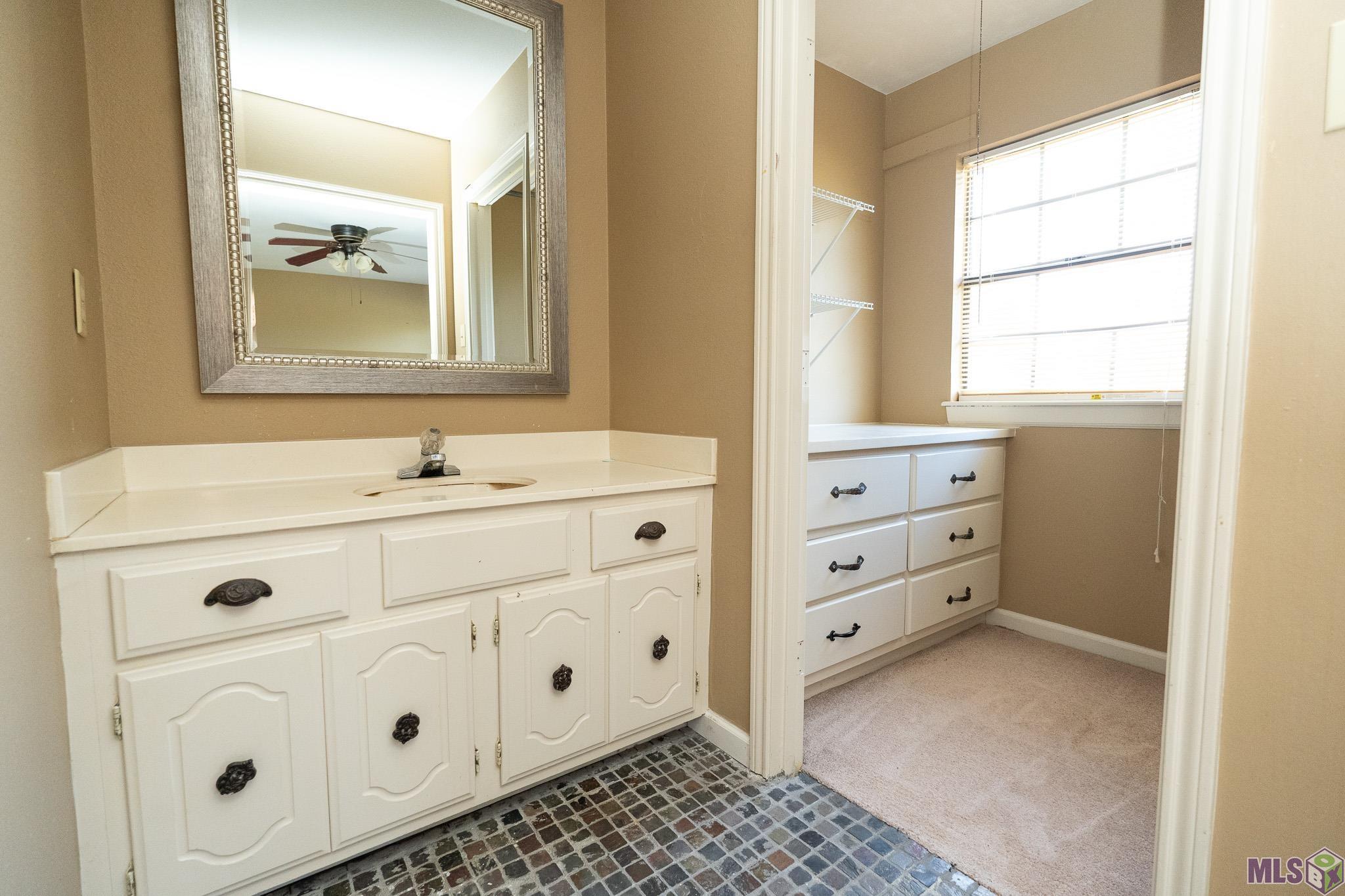 2434 Shadowbrook Drive Baton Rouge, LA 70816 - Photo 23 of 32 Gallery Image 23