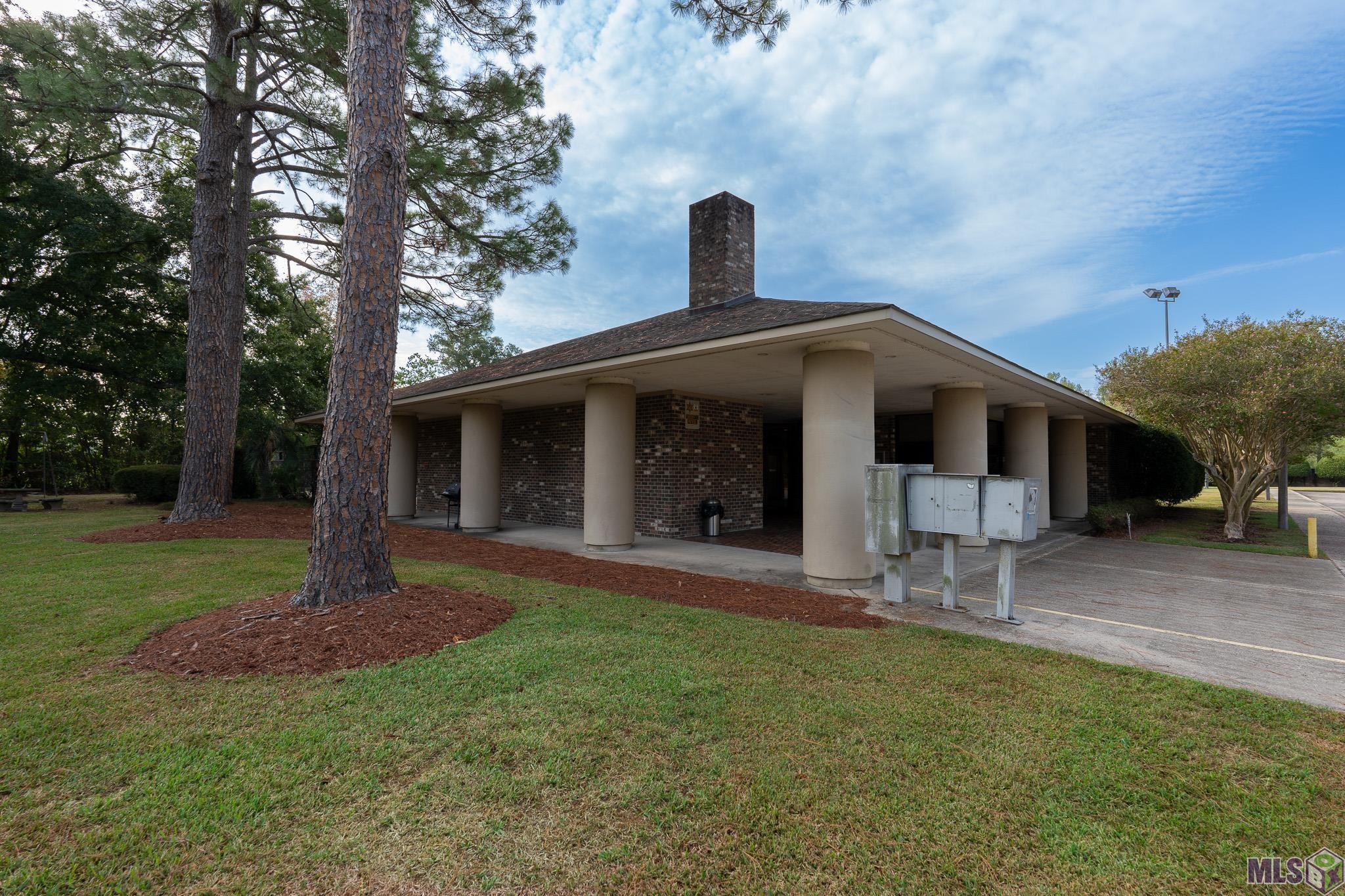 2434 Shadowbrook Drive Baton Rouge, LA 70816 - Photo 32 of 32 Gallery Image 32