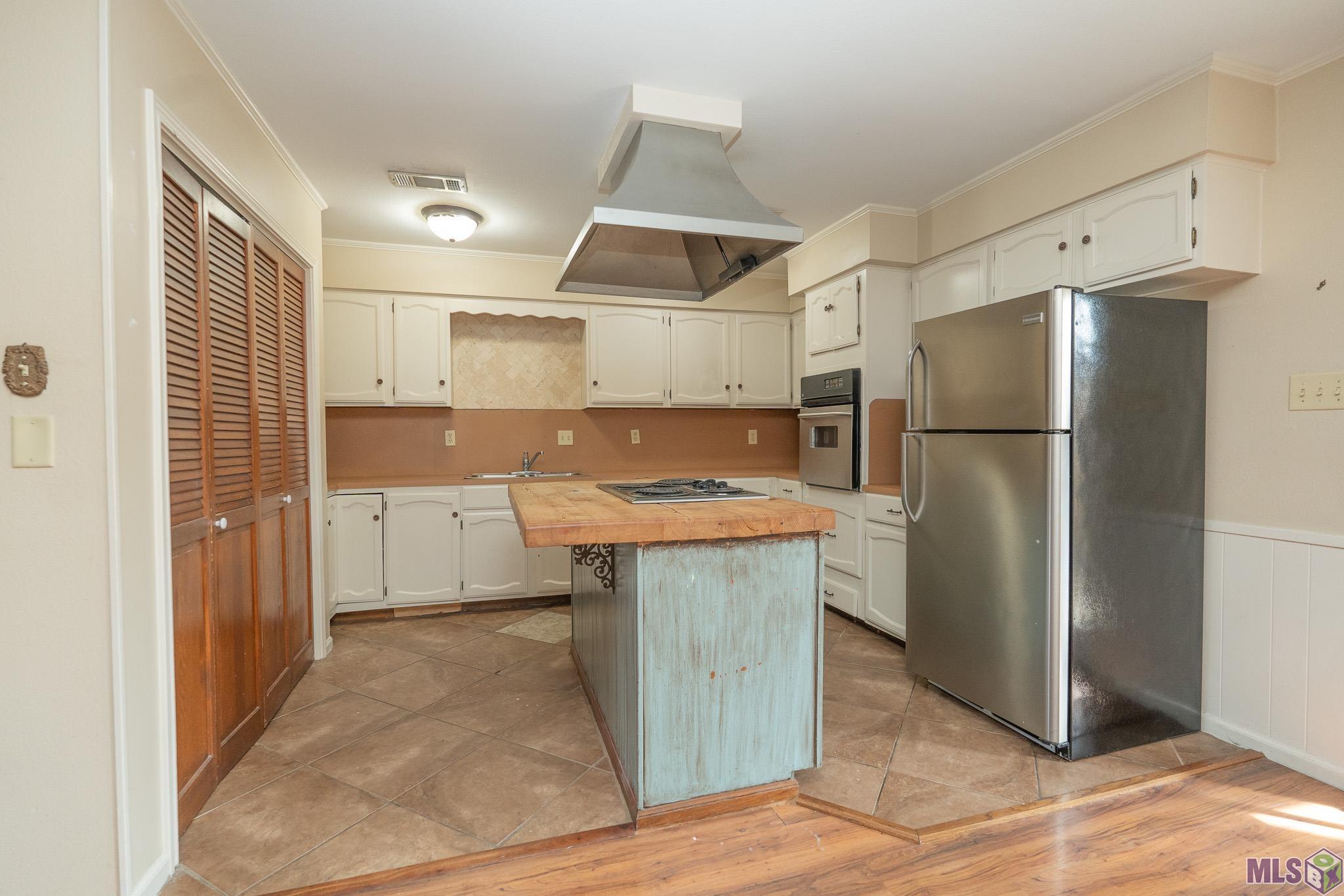 2434 Shadowbrook Drive Baton Rouge, LA 70816 - Photo 5 of 32 Gallery Image 5