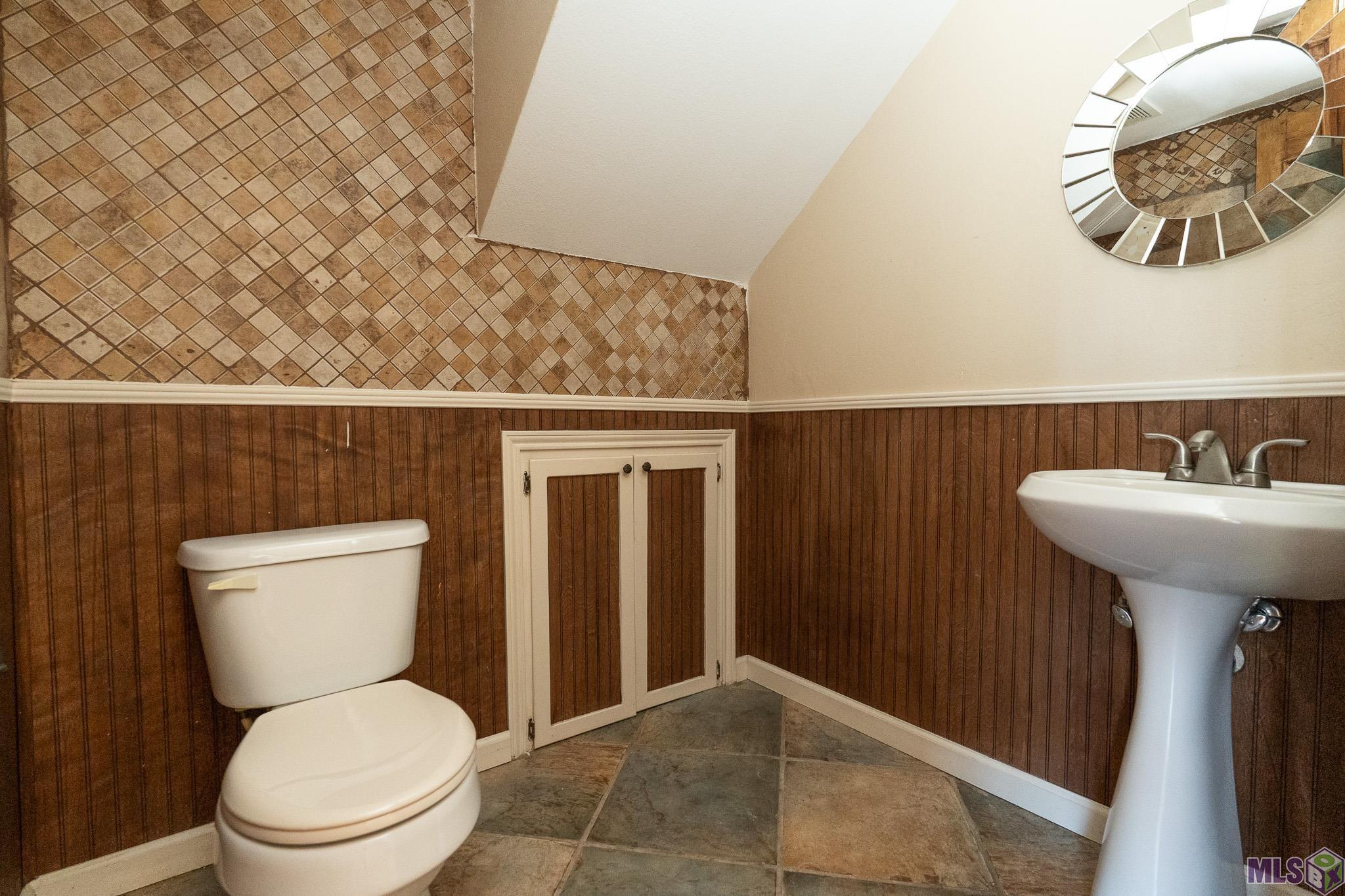 2434 Shadowbrook Drive Baton Rouge, LA 70816 - Photo 10 of 32 Gallery Image 10