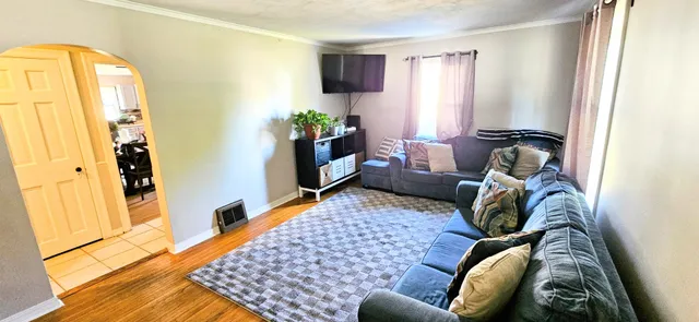 $315,000 | 1035 Talma Street, Aurora, IL 60505