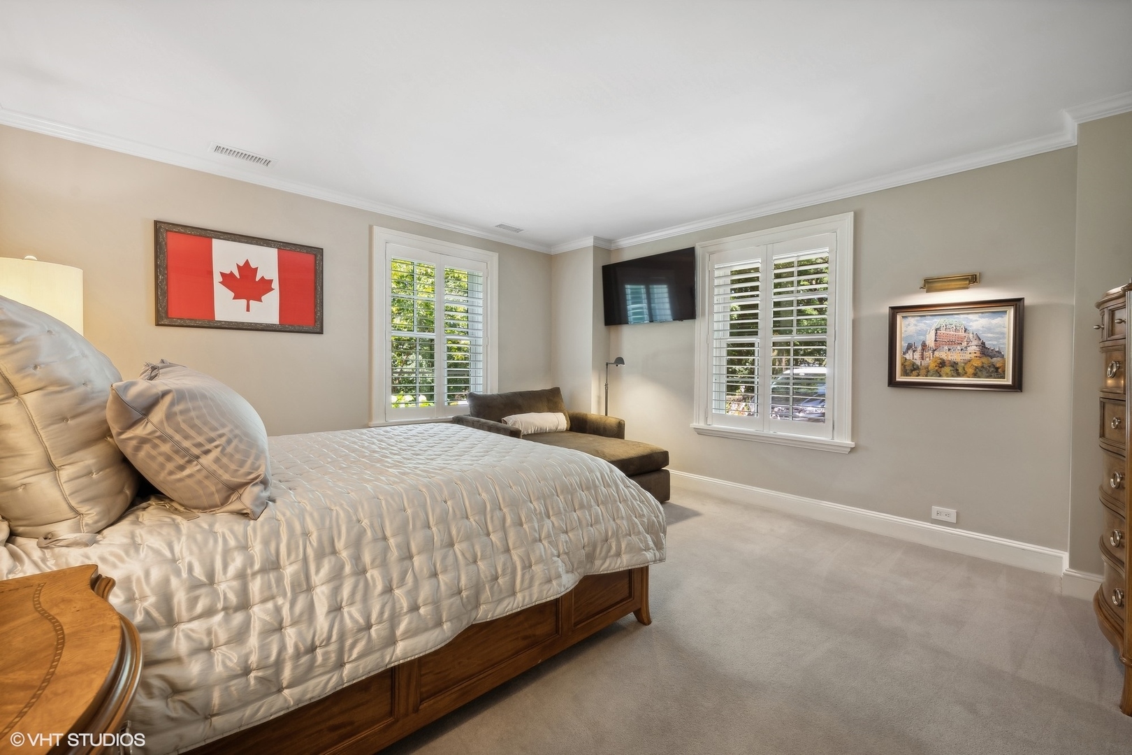 875 Country Club Road St. Charles, IL 60174 - Photo 62 of 96 a bedroom with a bed and a window