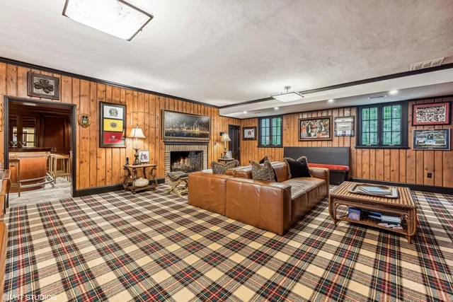 $5,995,000 | 875 Country Club Road, St. Charles, IL 60174