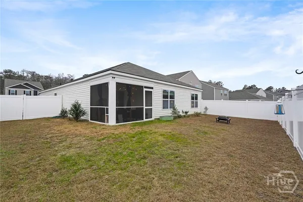 $2,750 | 394 Coconut Drive, Bloomingdale, GA 31302