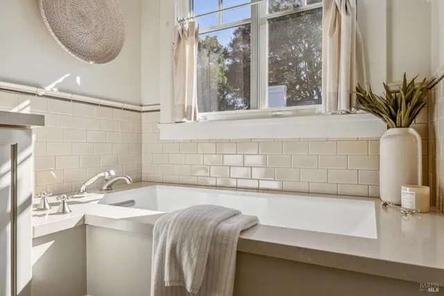 $3,250,000 | 75 Kensington Road, San Anselmo, CA 94960