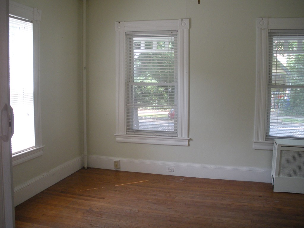 29 Prince Street Springfield, MA 01109 - Photo 6 of 7 Gallery Image 6