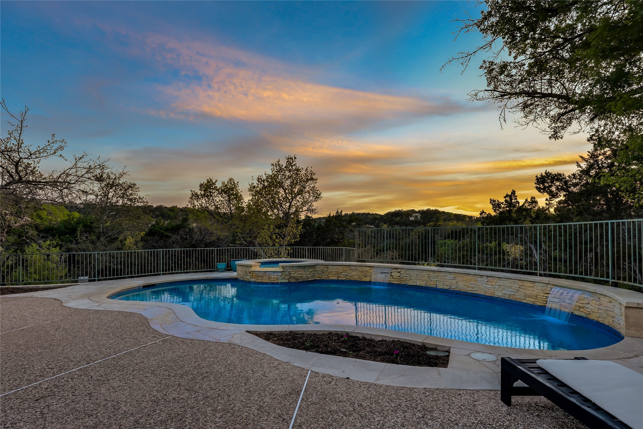1016 Wild Basin Ledge Austin, TX 78746 - Photo 29 of 38 Views
