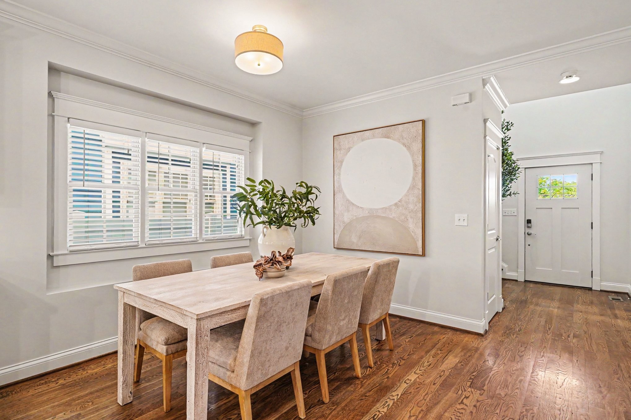 1815 A Shackleford Road Nashville, TN 37215 - Photo 12 of 39 a dining room with furniture and window