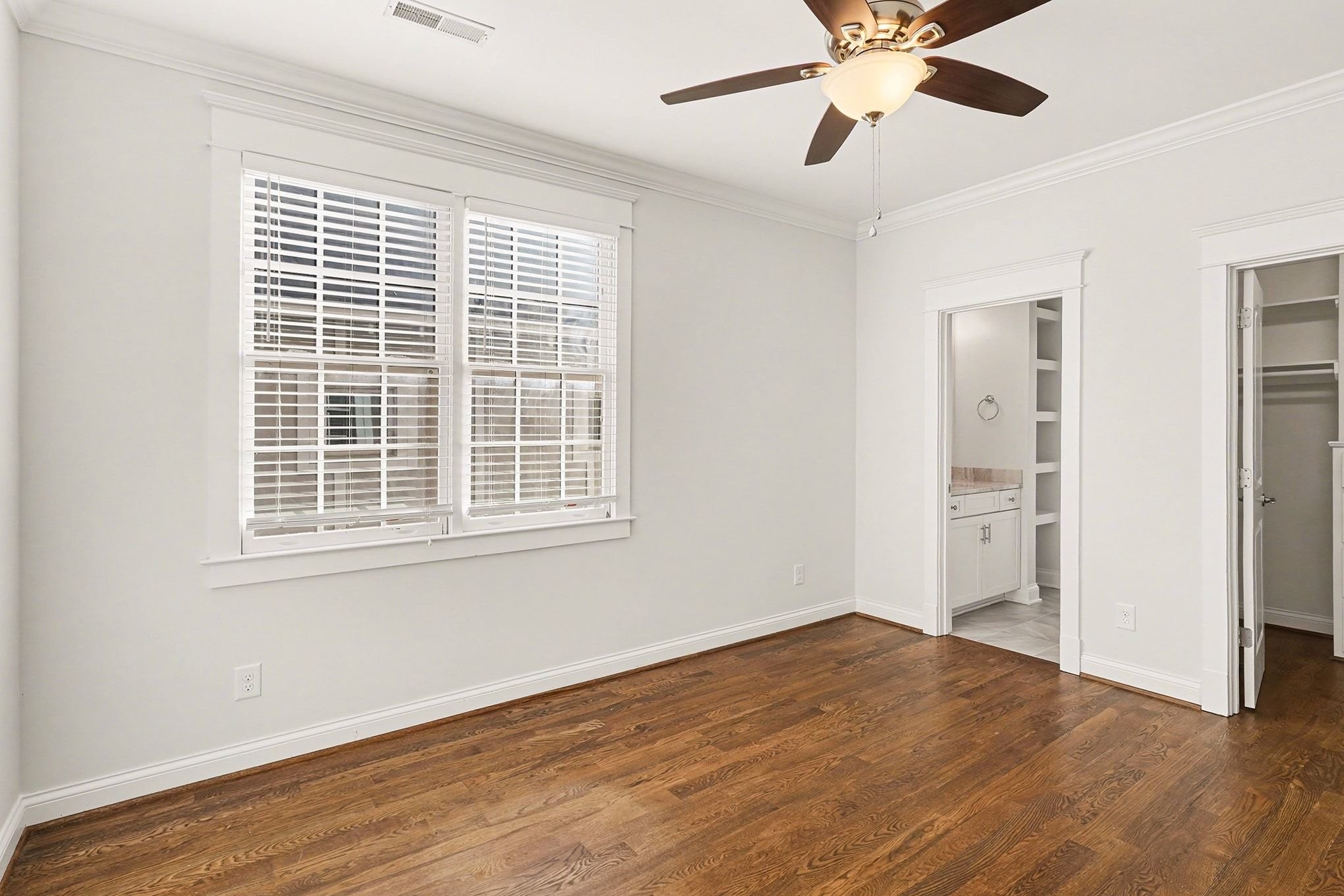1815 A Shackleford Road Nashville, TN 37215 - Photo 28 of 39 a view of an empty room with wooden floor and a window