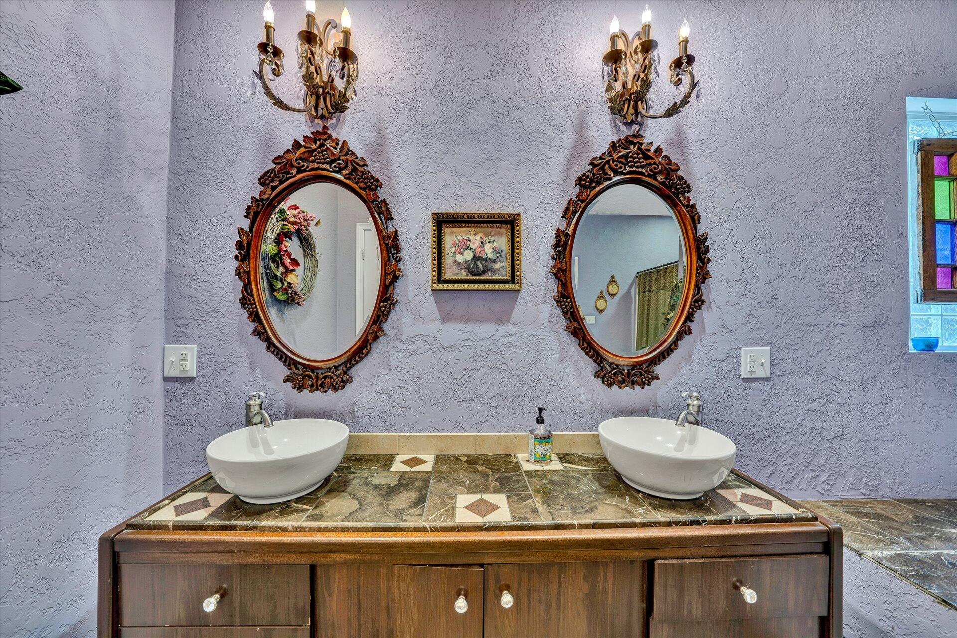 1245 Shady Run Road Vinton, VA 24179 - Photo 26 of 41 26-Shows Great (25 of 42)