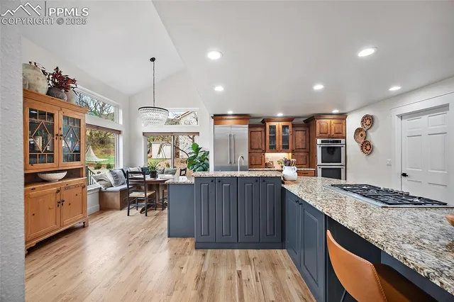 $1,250,000 | 2855 Halleys Court, Colorado Springs, CO 80906