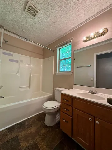 $1,650 | 1620 Hickory Place, Chattanooga, TN 37404