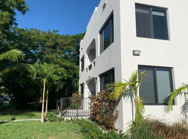 $1,675 | 1639 Madison Street, Unit 3, Hollywood, FL 33020