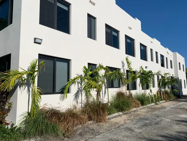 $1,675 | 1639 Madison Street, Unit 3, Hollywood, FL 33020
