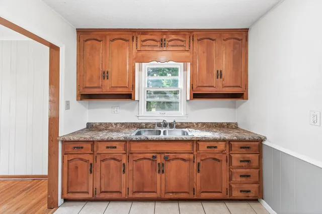 $299,900 | 16612 Minnetonka Boulevard, Minnetonka, MN 55391