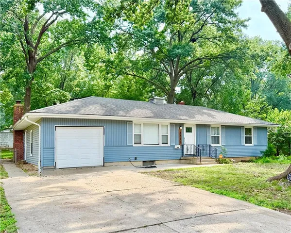 $246,500 | 8811 East 84 Street, Raytown, MO 64138