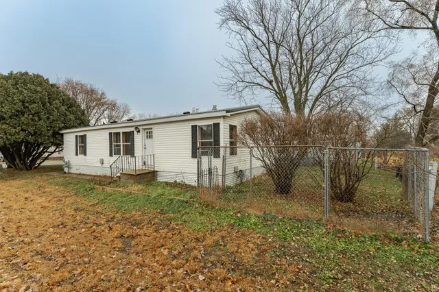 $160,000 | 10 Park Drive, Eyota, MN 55934