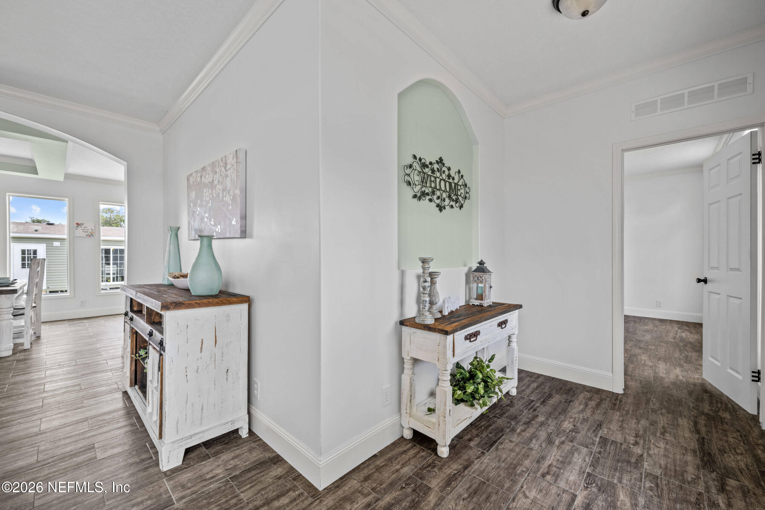 1065 Northeast 1065 County Road Lawtey, FL 32058 - Photo 2 of 15 Hilton-foyer