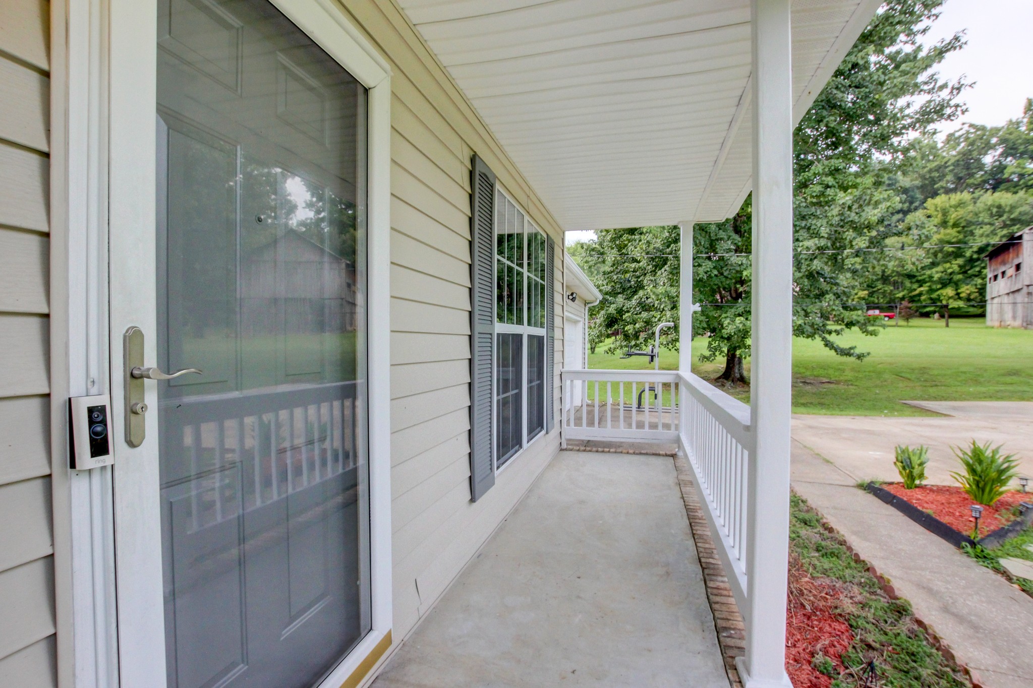 885 Gip Manning Road Clarksville, TN 37042 - Photo 2 of 39 Gallery Image 2