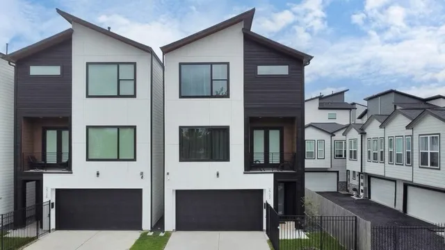 $3,000 | 2722 Anita Street, Houston, TX 77004