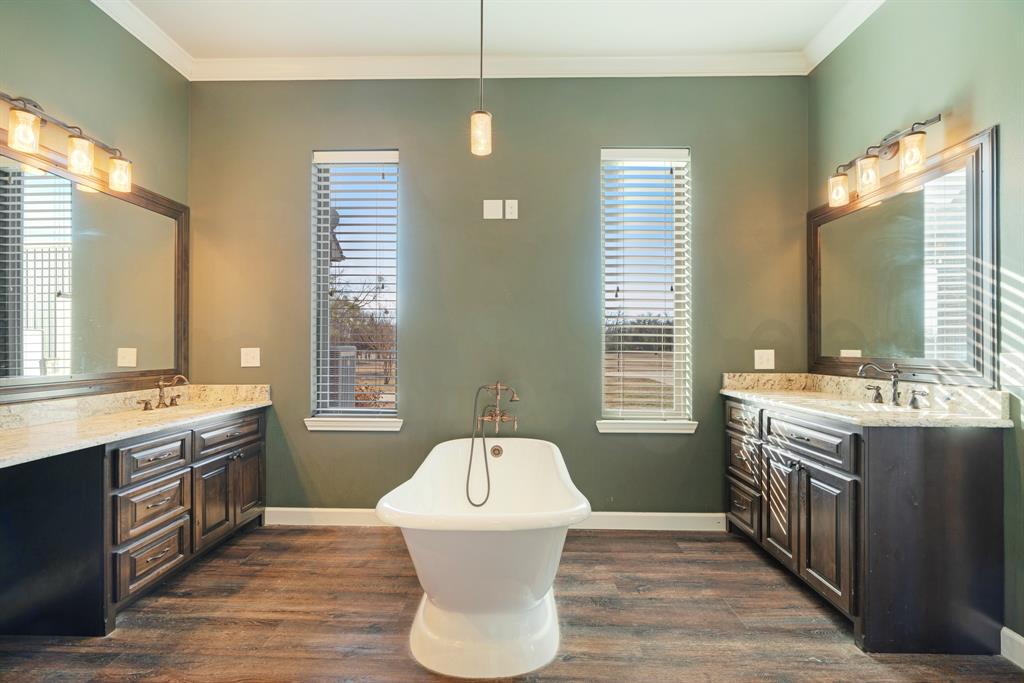 1325 Mt Olive Road Reno, TX 75462 - Photo 19 of 31