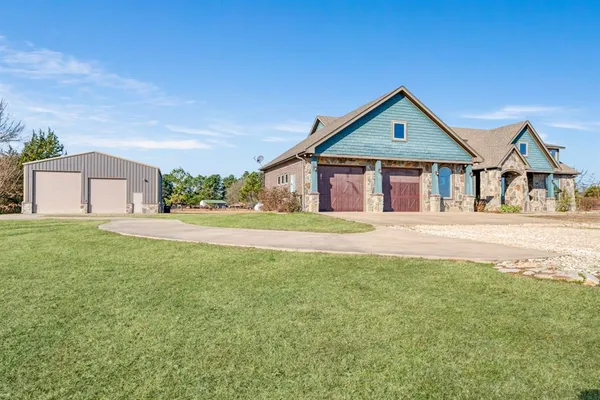 $595,000 | 1325 Mt Olive Road, Reno, TX 75462