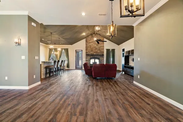 $595,000 | 1325 Mt Olive Road, Reno, TX 75462