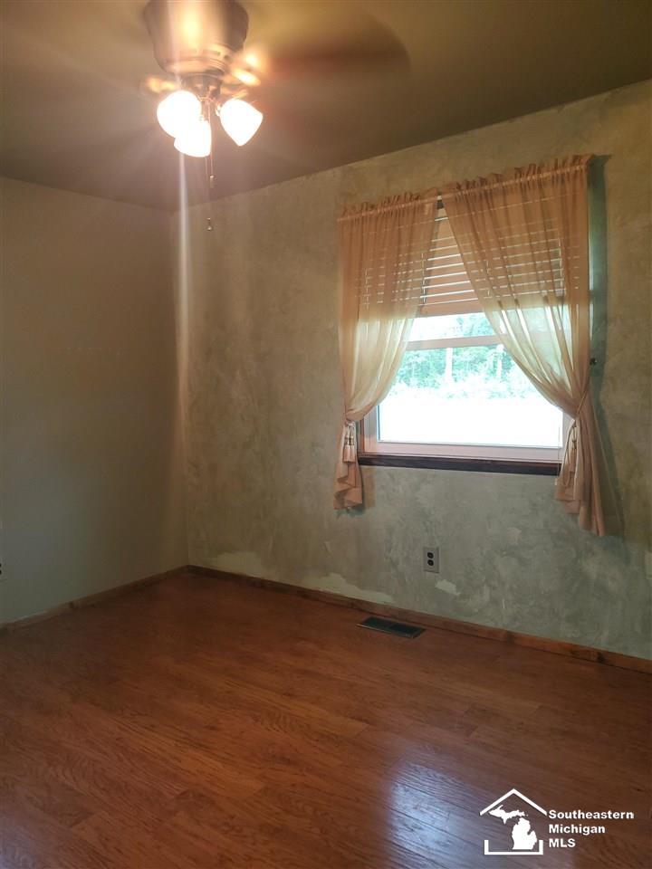 11395 South Telegraph Road Erie, MI 48133 - Photo 8 of 14 50052201-7.JPG