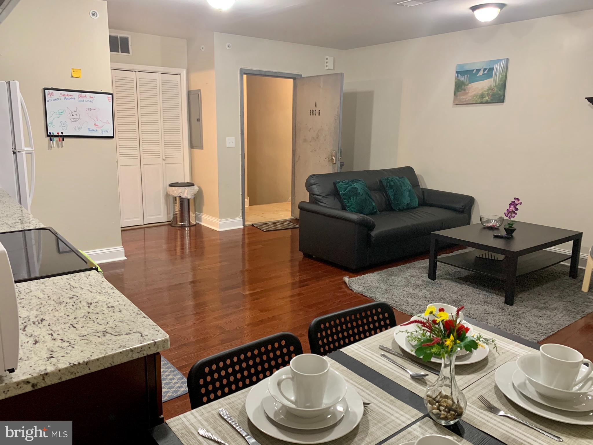 1211 Race Street, Unit 3R Philadelphia, PA 19107 - Photo 2 of 14