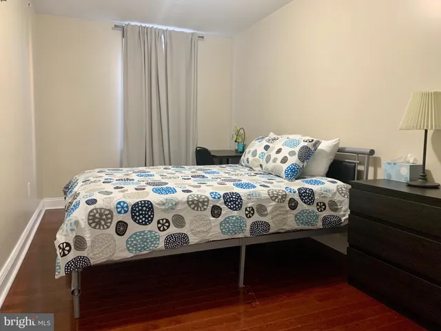 $1,600 | 1211 Race Street, Unit 3R, Philadelphia, PA 19107