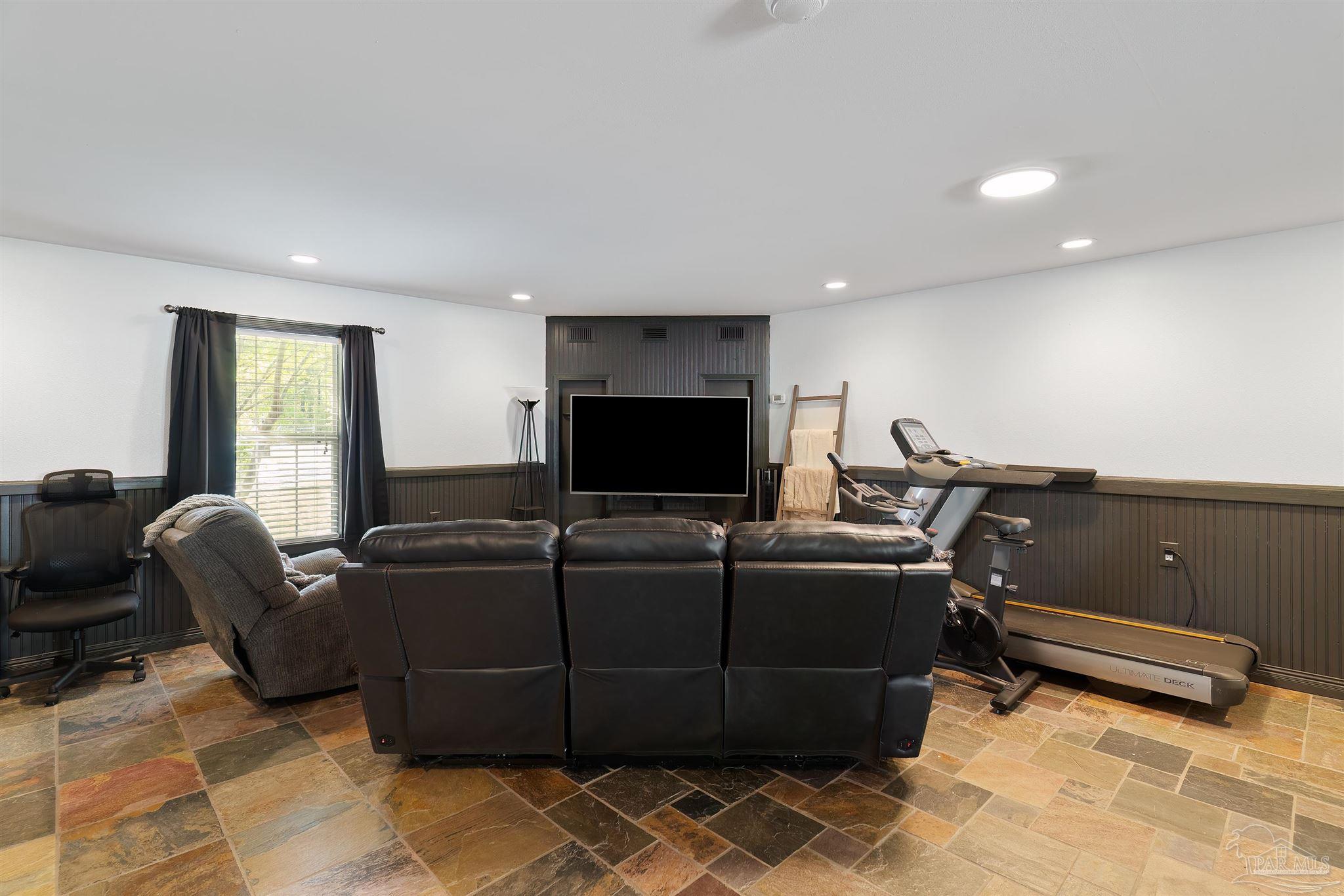 4624 Farm Life Road Milton, FL 32583 - Photo 20 of 50