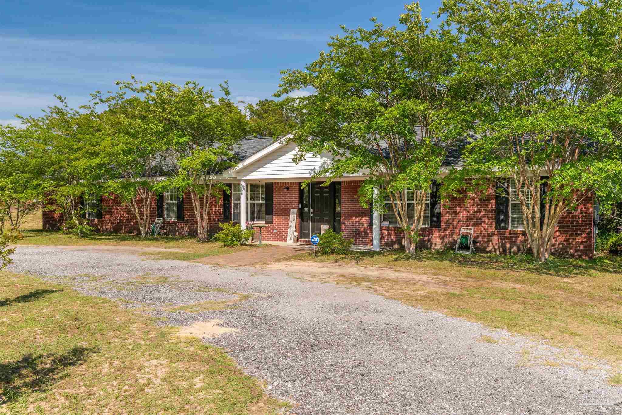 4624 Farm Life Road Milton, FL 32583 - Photo 4 of 50