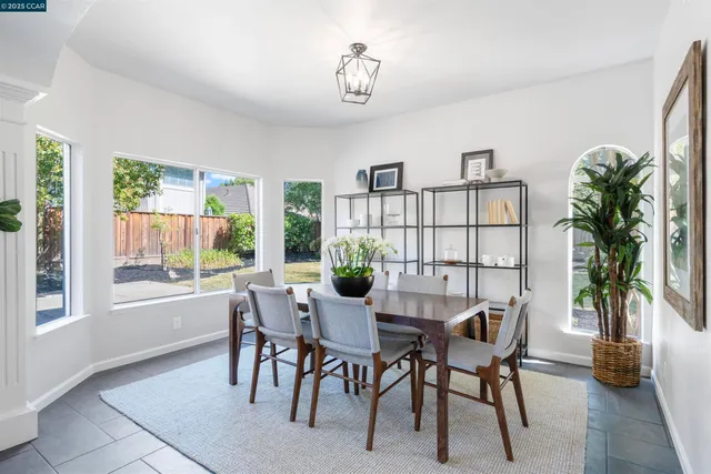 $1,725,000 | 5 Stuart Place, Danville, CA 94526