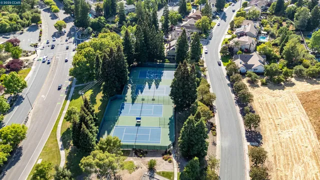 $1,725,000 | 5 Stuart Place, Danville, CA 94526
